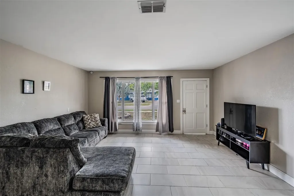 307 Country Club Drive Oldsmar FL 34677