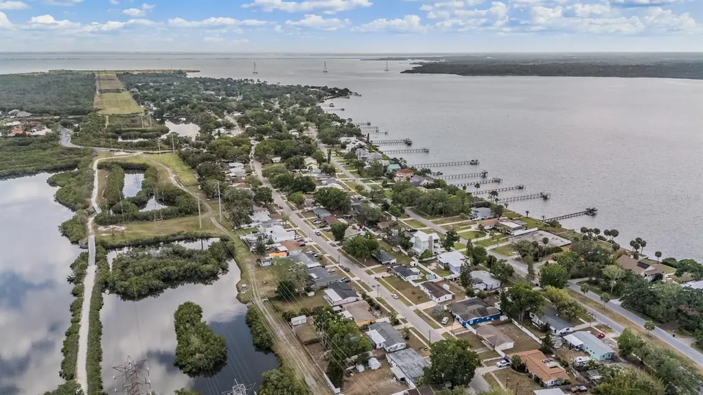 307 Country Club Drive Oldsmar FL 34677