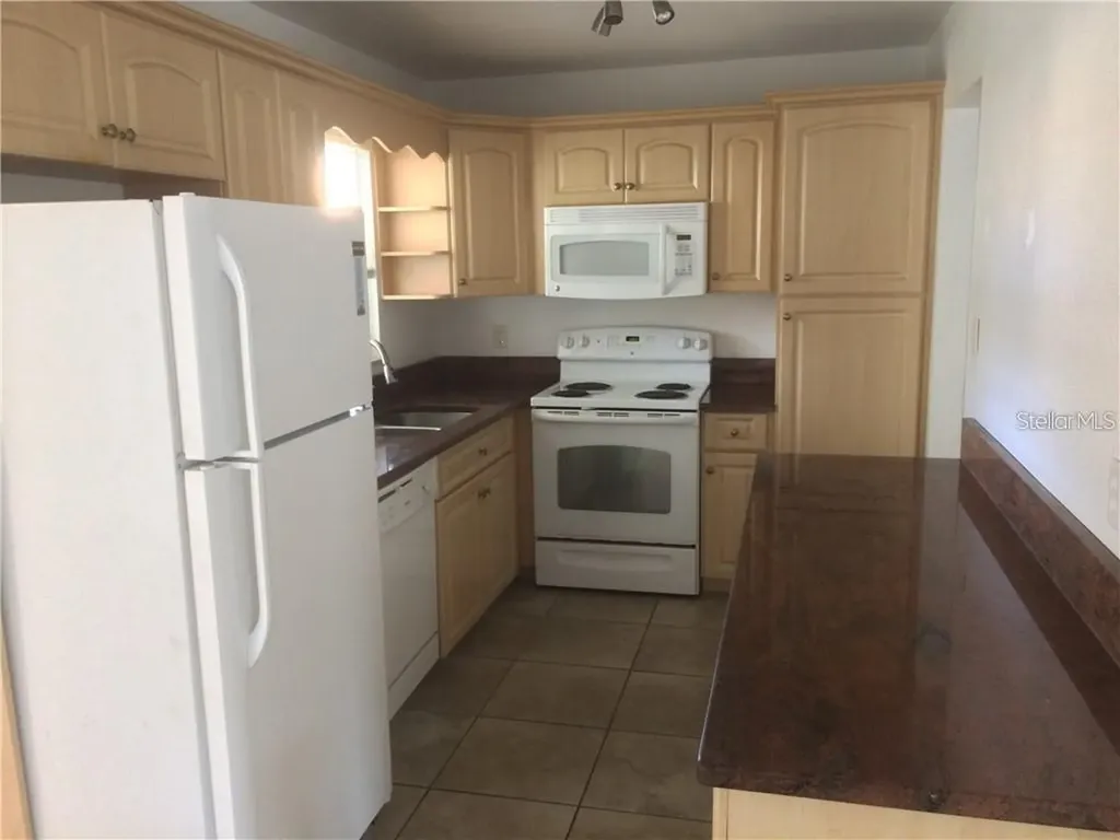 3712 W Wallace Avenue Tampa FL 33611