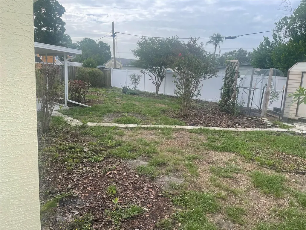 3712 W Wallace Avenue Tampa FL 33611