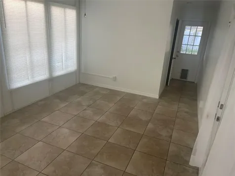 3712 W Wallace Avenue Tampa FL 33611