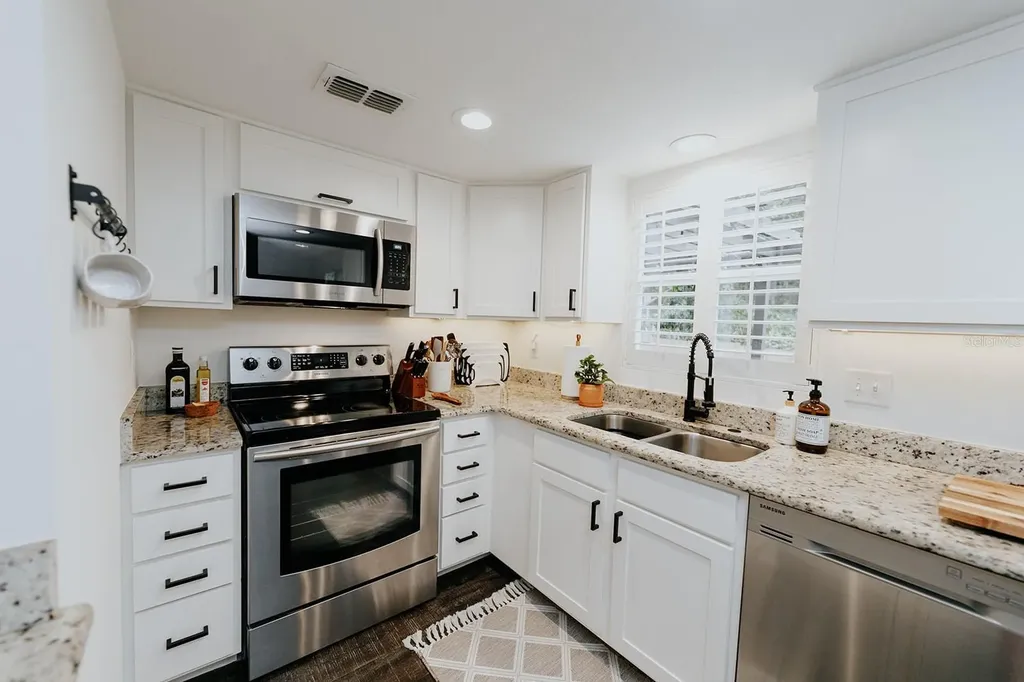 2472 Temple Street Sarasota FL 34239