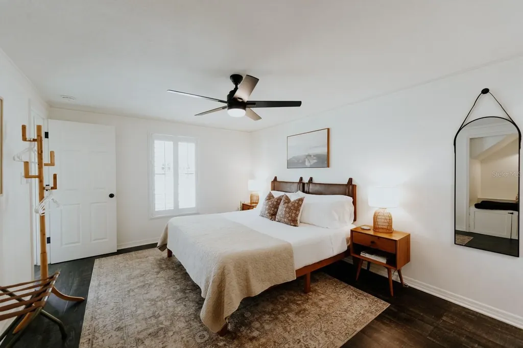 2472 Temple Street Sarasota FL 34239