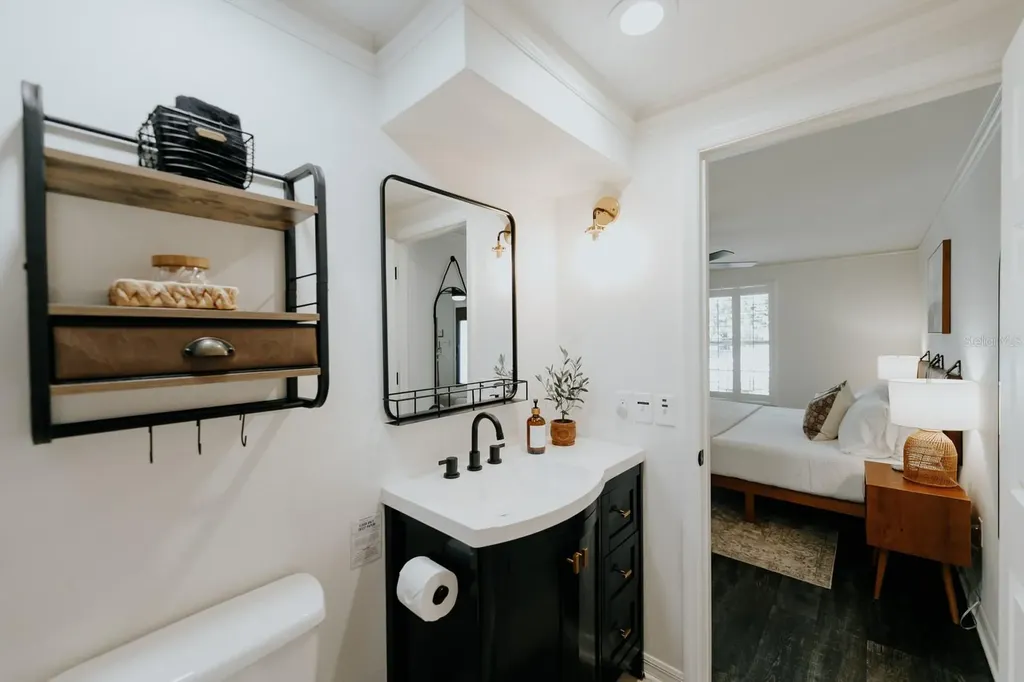 2472 Temple Street Sarasota FL 34239