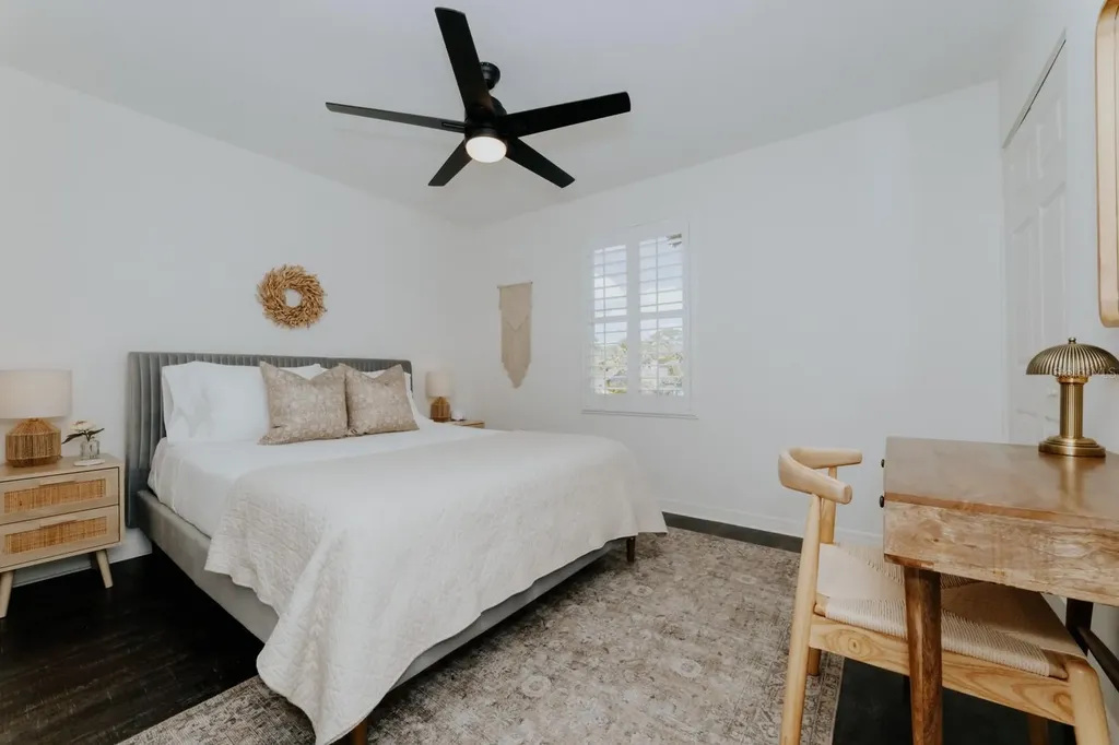 2472 Temple Street Sarasota FL 34239
