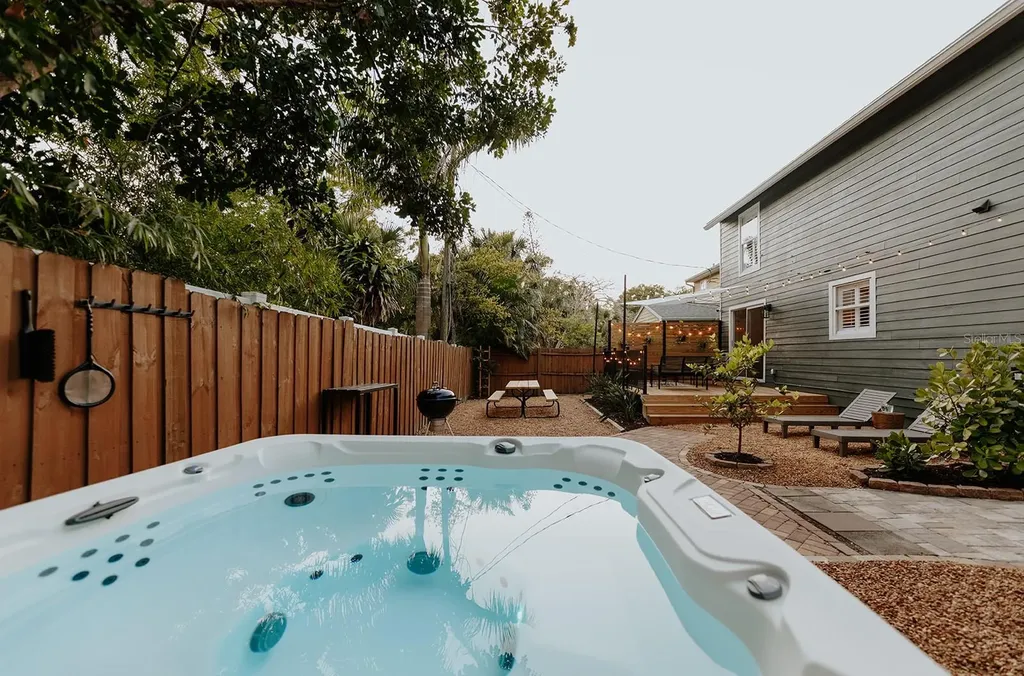 2472 Temple Street Sarasota FL 34239