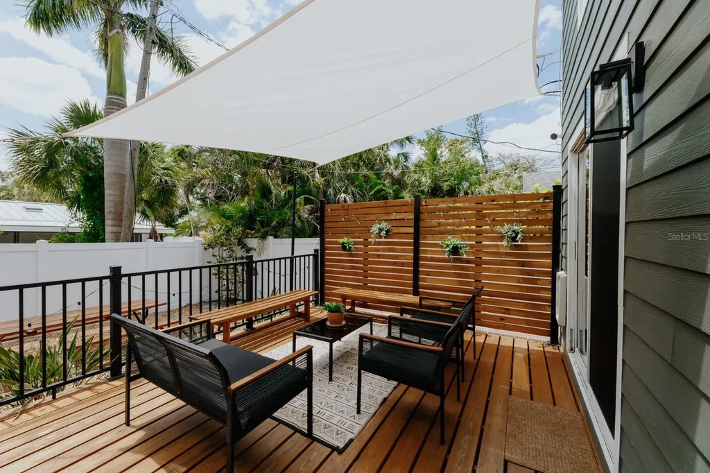 2472 Temple Street Sarasota FL 34239