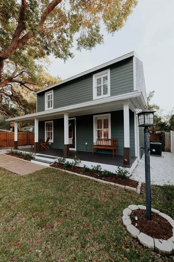 2472 Temple Street Sarasota FL 34239