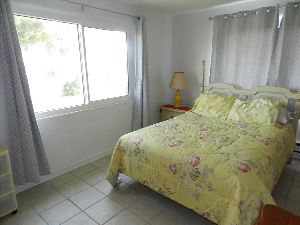 805 Ocean Avenue New Smyrna Beach FL 32169