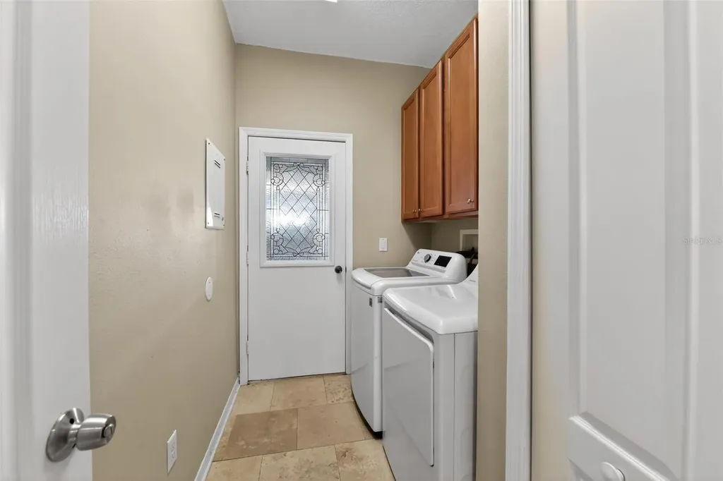 1833 Mira Lago Circle Ruskin FL 33570