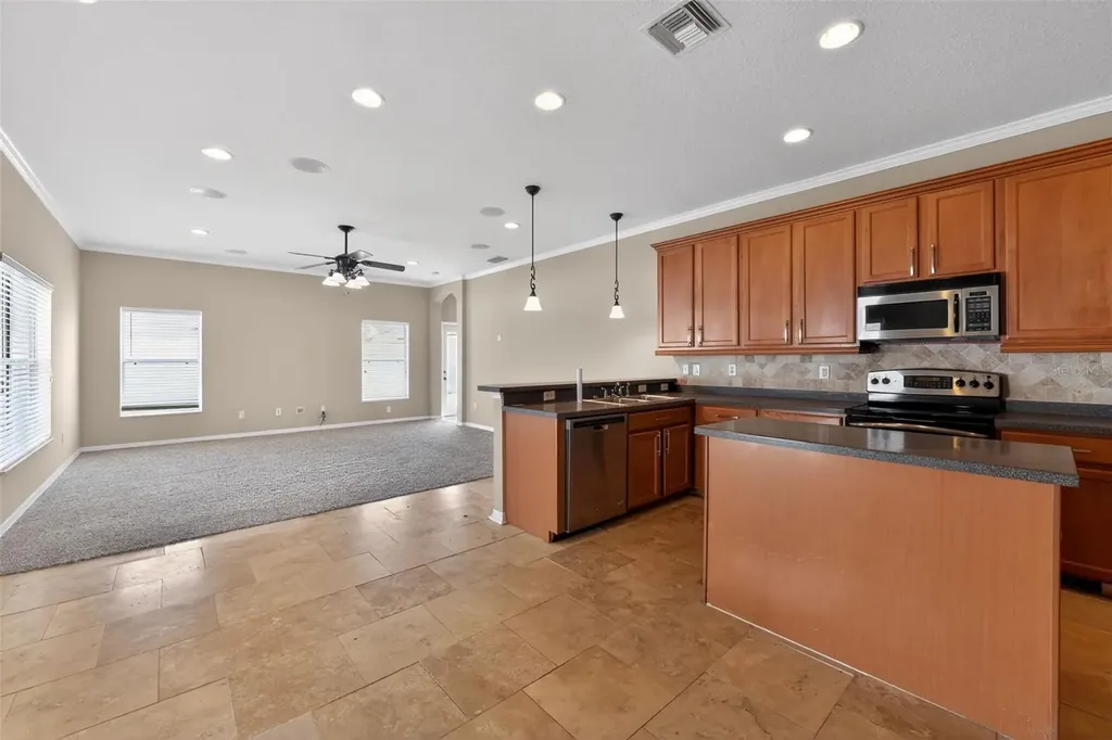 1833 Mira Lago Circle Ruskin FL 33570