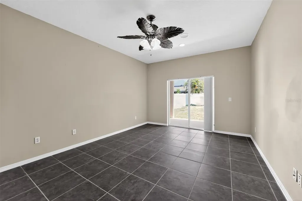 1833 Mira Lago Circle Ruskin FL 33570