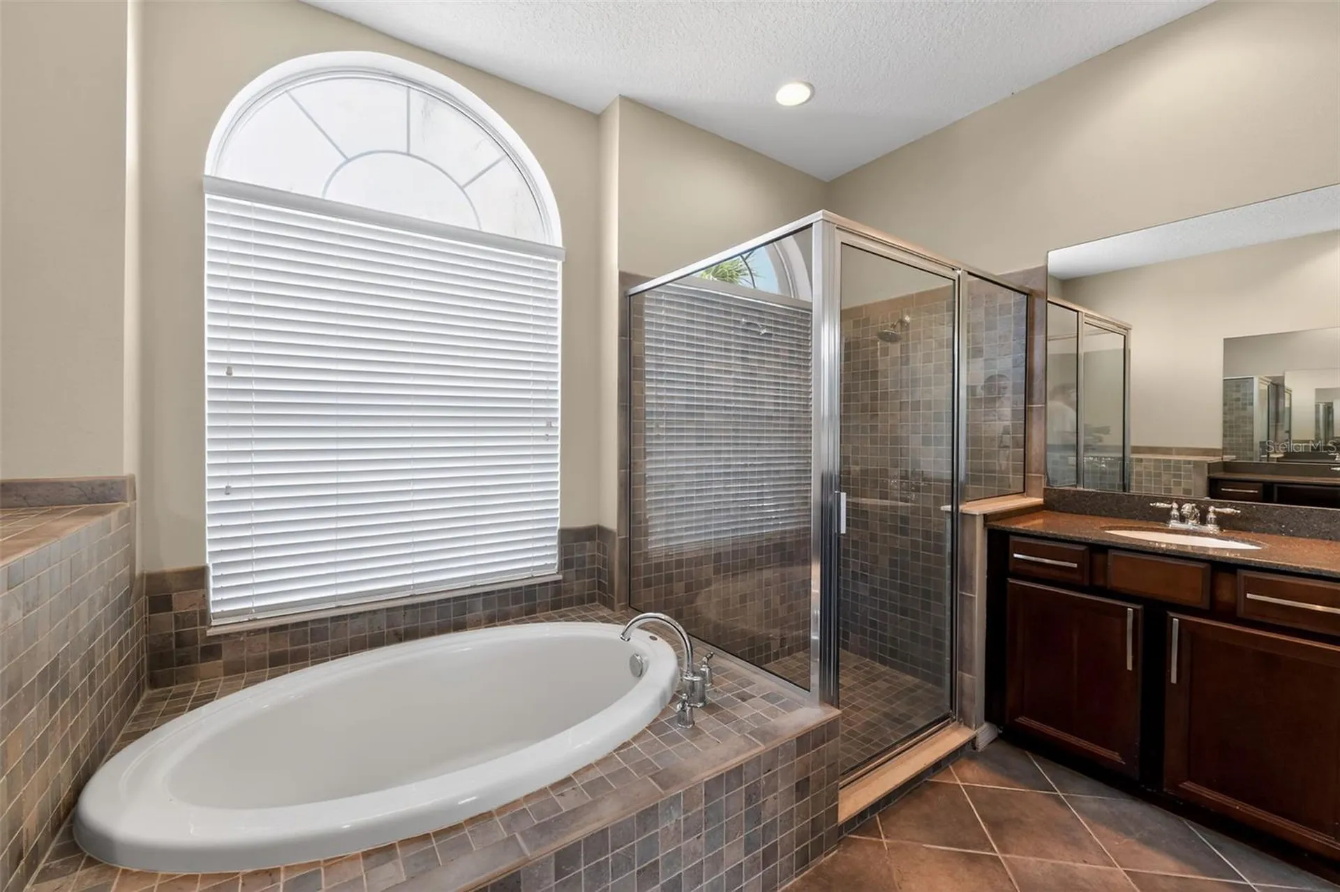 1833 Mira Lago Circle Ruskin FL 33570