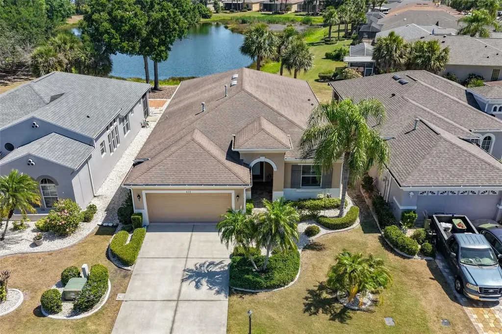 828 Regal Manor Way Sun City Center FL 33573