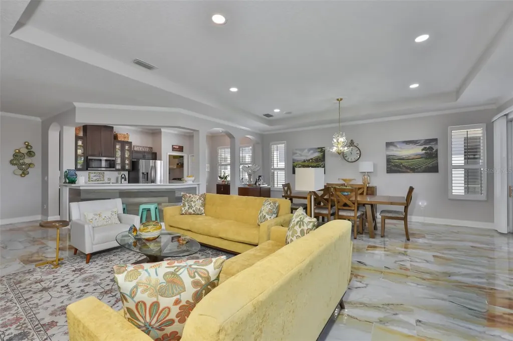 828 Regal Manor Way Sun City Center FL 33573