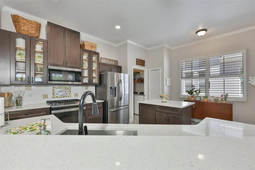 828 Regal Manor Way Sun City Center FL 33573