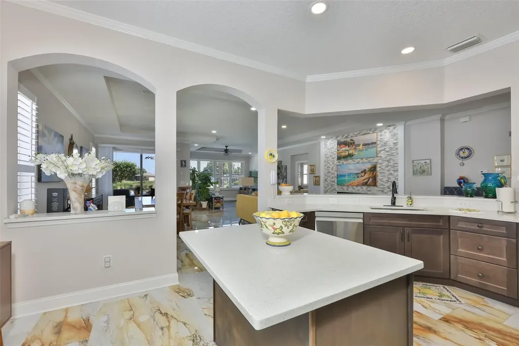 828 Regal Manor Way Sun City Center FL 33573