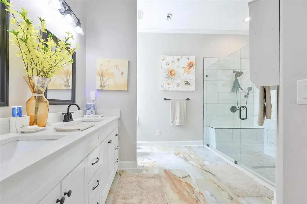 828 Regal Manor Way Sun City Center FL 33573