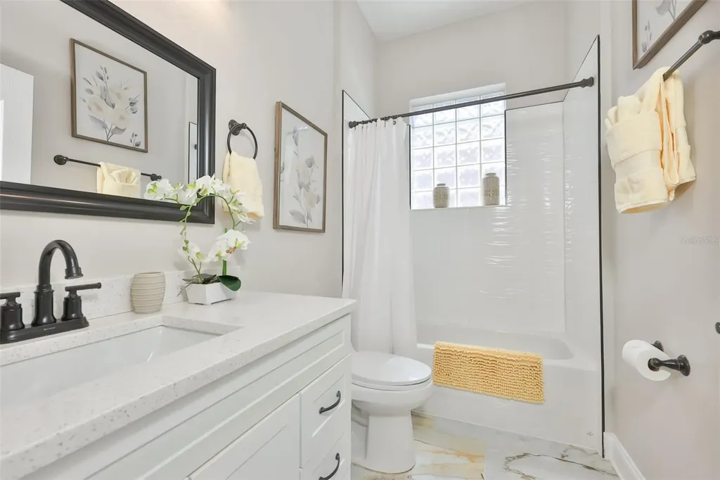 828 Regal Manor Way Sun City Center FL 33573