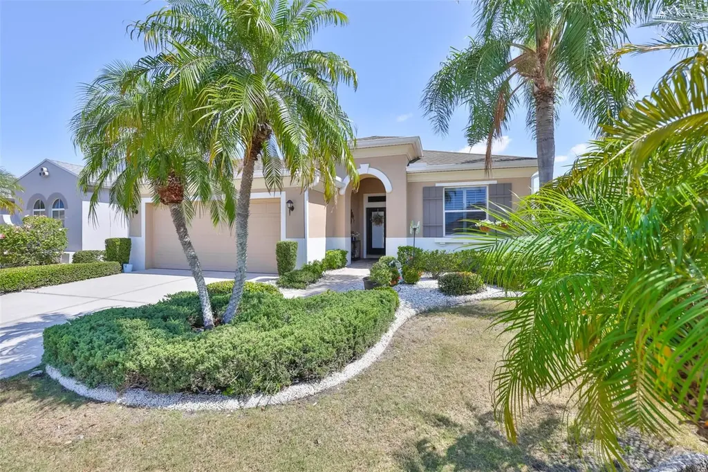 828 Regal Manor Way Sun City Center FL 33573