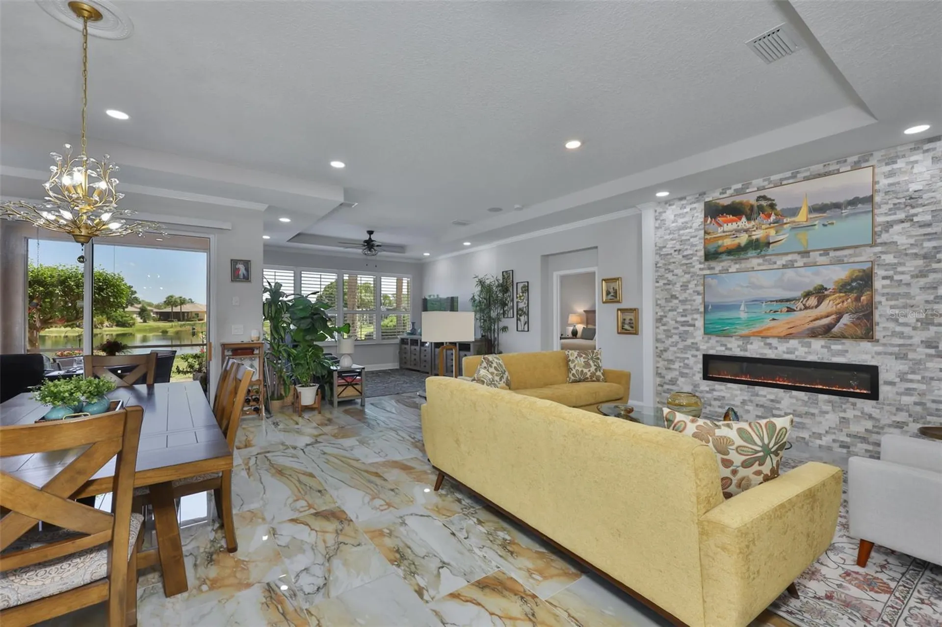 828 Regal Manor Way Sun City Center FL 33573