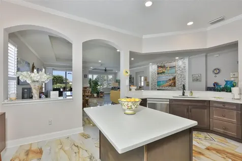 828 Regal Manor Way Sun City Center FL 33573