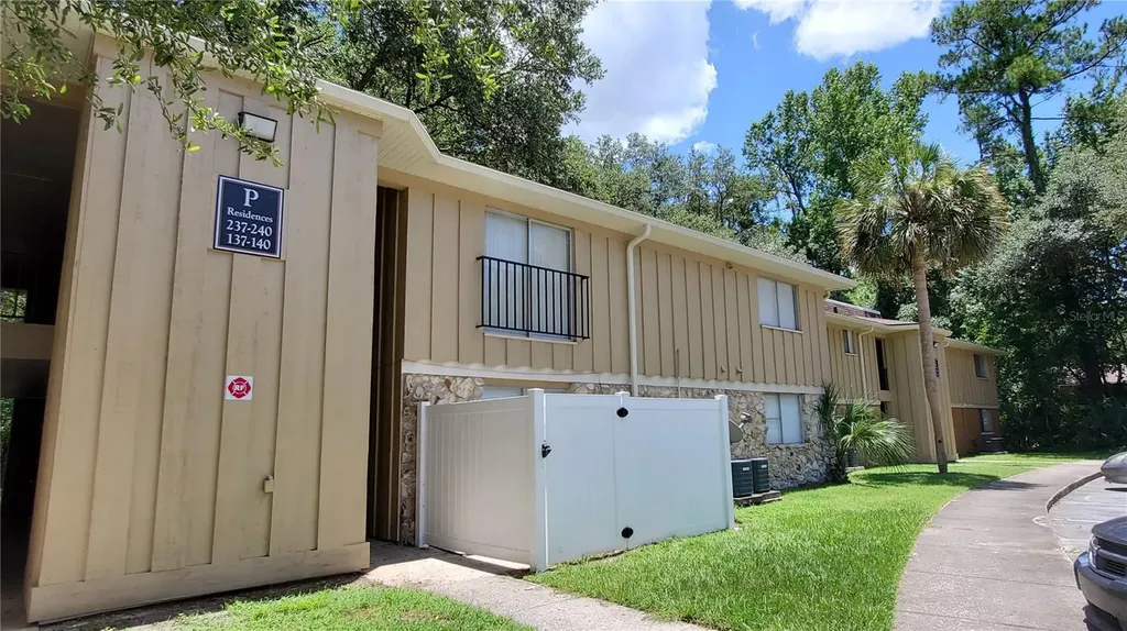 507 NW 39th Road Gainesville FL 32607