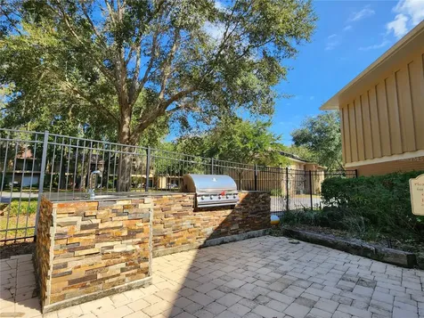 507 NW 39th Road Gainesville FL 32607