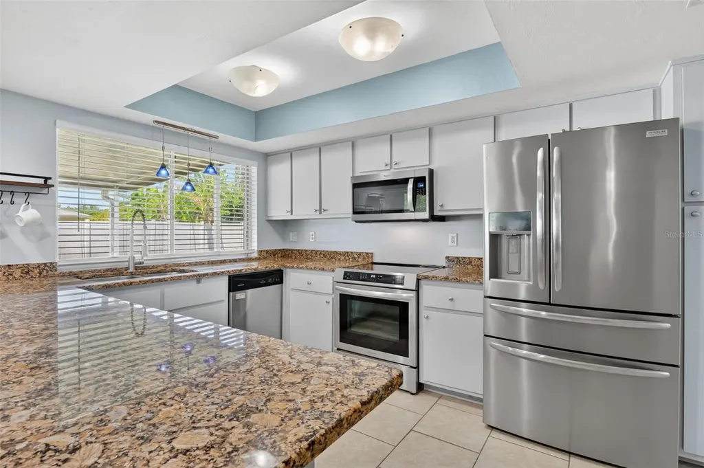 1305 SE 37th Terrace Cape Coral FL 33904