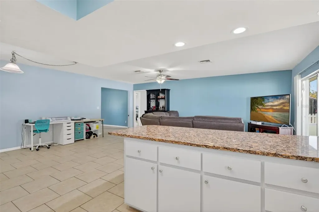 1305 SE 37th Terrace Cape Coral FL 33904