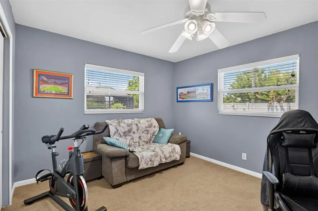 1305 SE 37th Terrace Cape Coral FL 33904