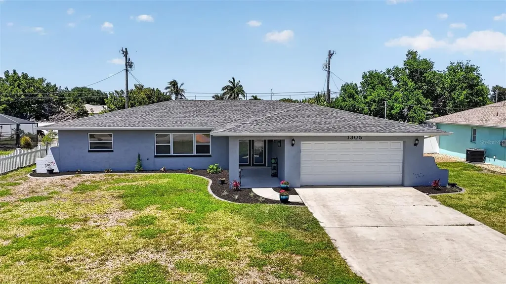 1305 SE 37th Terrace Cape Coral FL 33904