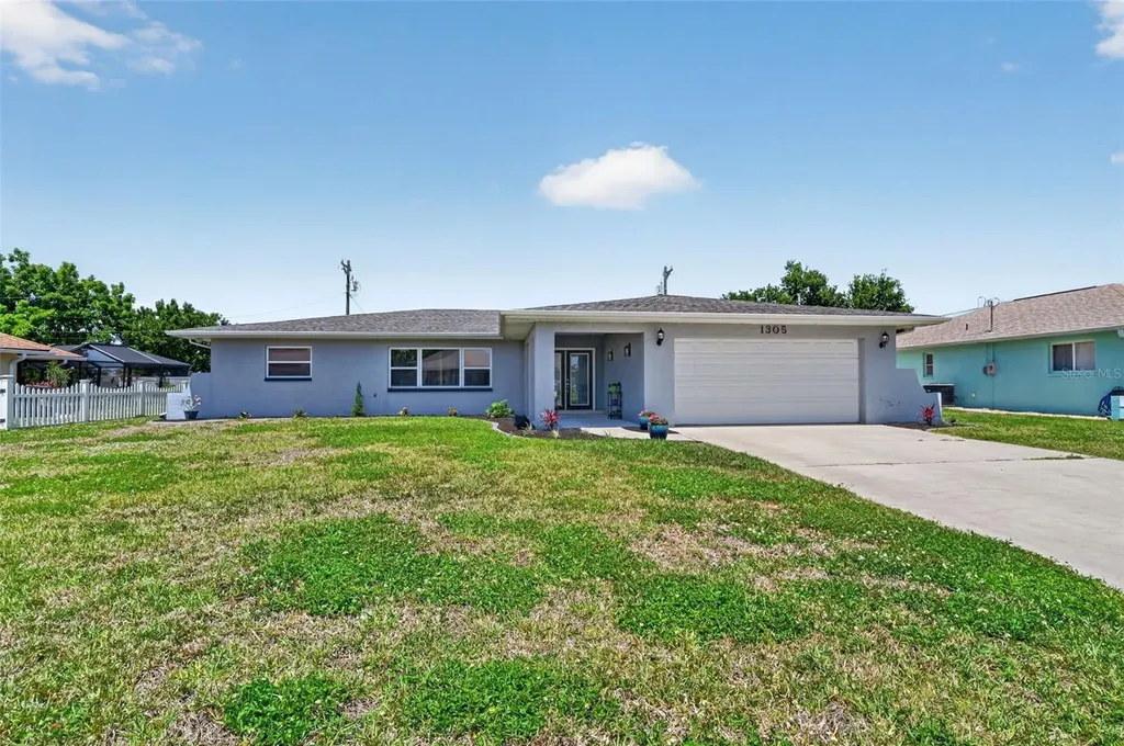 1305 SE 37th Terrace Cape Coral FL 33904