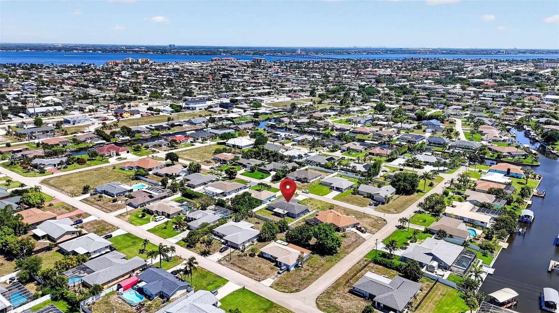 1305 SE 37th Terrace Cape Coral FL 33904