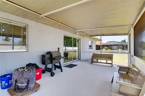 1305 SE 37th Terrace Cape Coral FL 33904