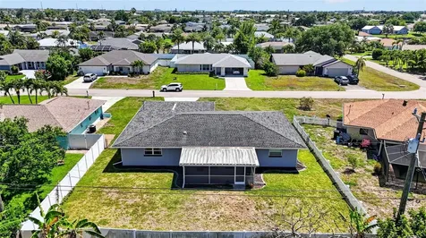 1305 SE 37th Terrace Cape Coral FL 33904