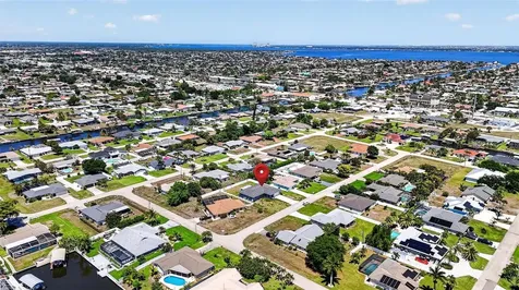 1305 SE 37th Terrace Cape Coral FL 33904