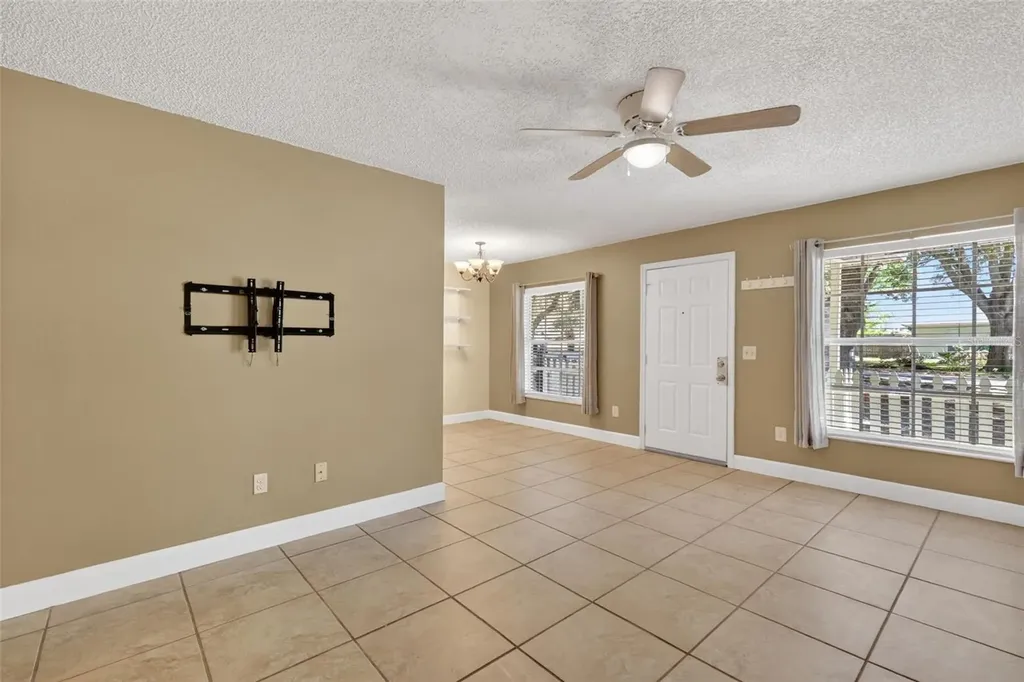 610 Palmetto Drive Mascotte FL 34753