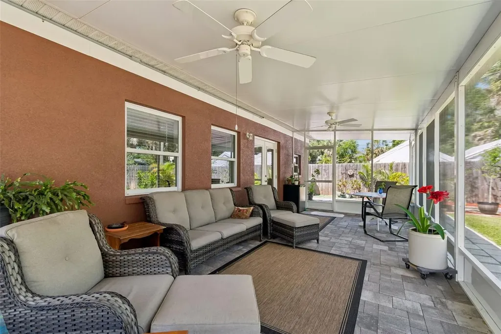 4727 W Anita Boulevard Tampa FL 33611