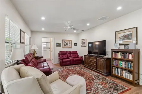 4727 W Anita Boulevard Tampa FL 33611