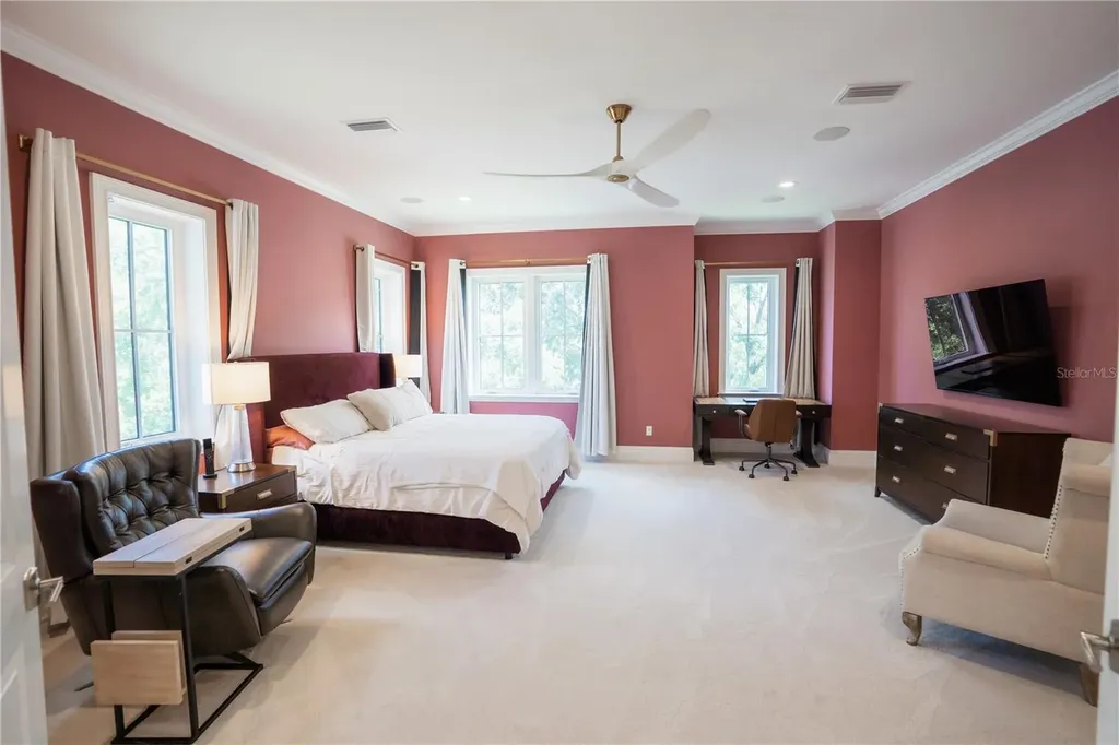 4402 W Beach Park Drive Tampa FL 33609