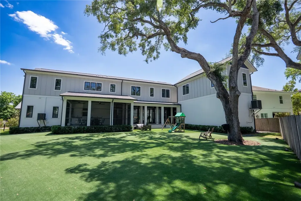 4402 W Beach Park Drive Tampa FL 33609
