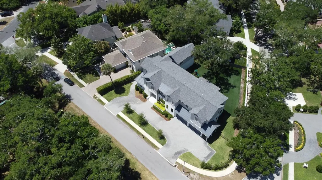 4402 W Beach Park Drive Tampa FL 33609