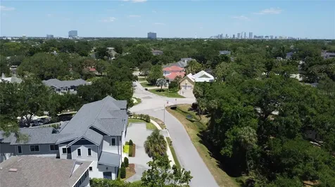 4402 W Beach Park Drive Tampa FL 33609