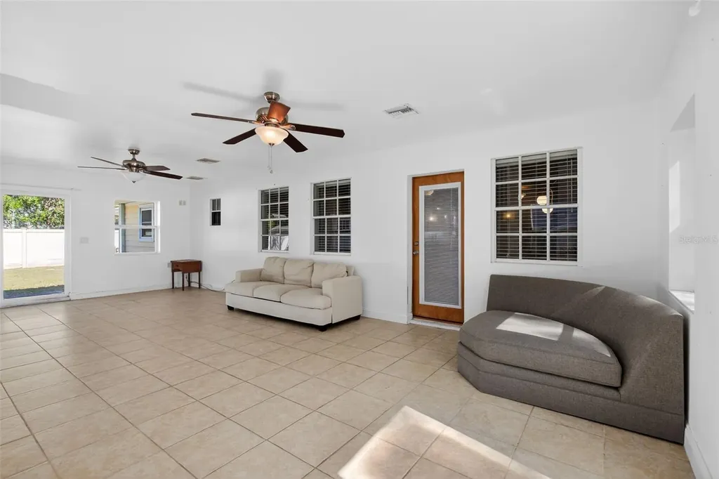 4536 Simmons Road Orlando FL 32812