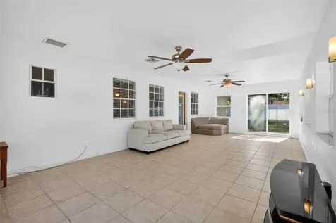 4536 Simmons Road Orlando FL 32812