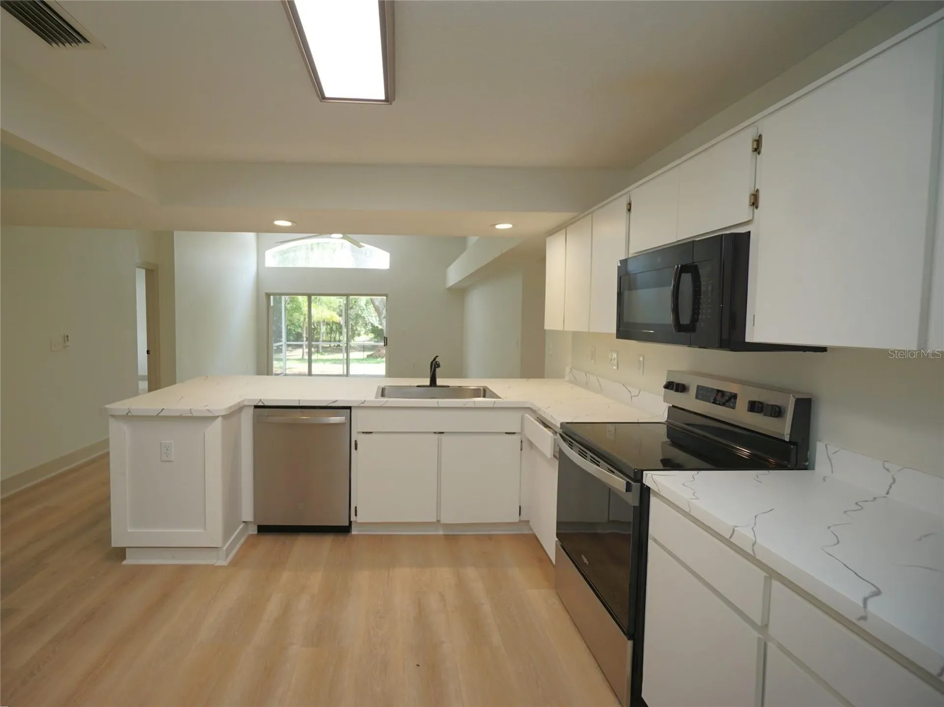 1714 Staysail Drive Valrico FL 33594