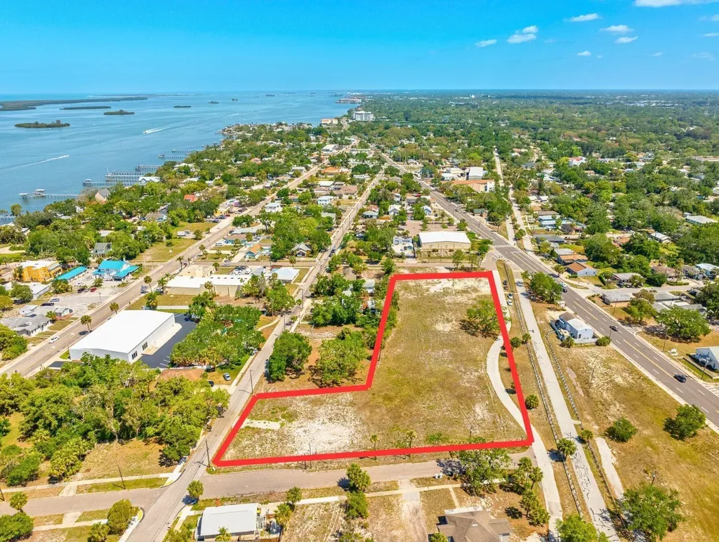 611 Palm Bluff Street Clearwater FL 33755