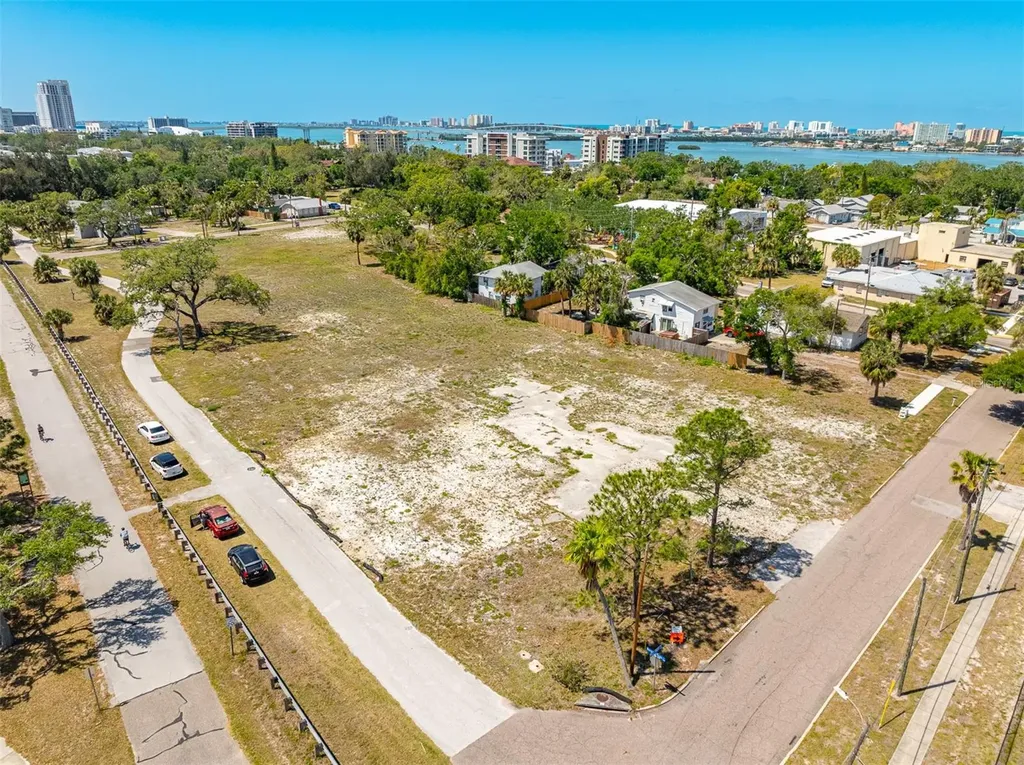611 Palm Bluff Street Clearwater FL 33755