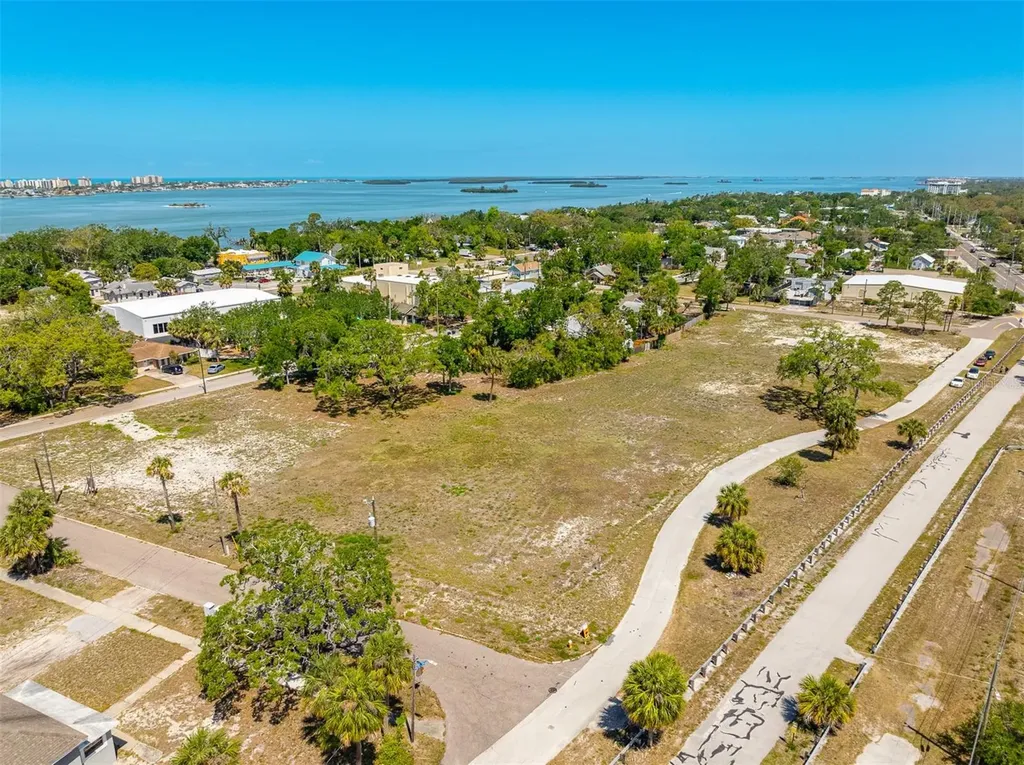 611 Palm Bluff Street Clearwater FL 33755